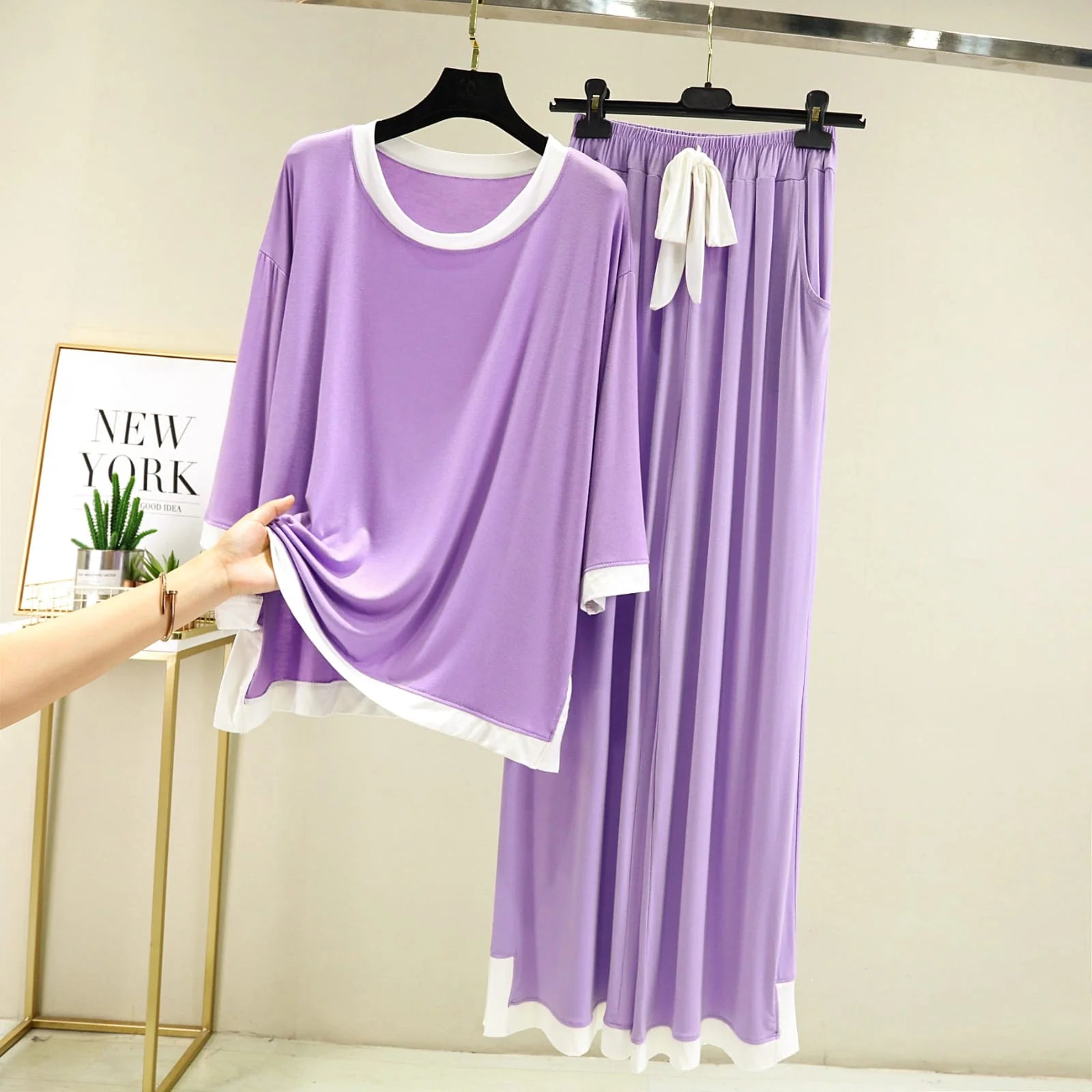 Purple With White Round Neck Flapper T-shirt With Plazzo Trouser Suit (NE-90)